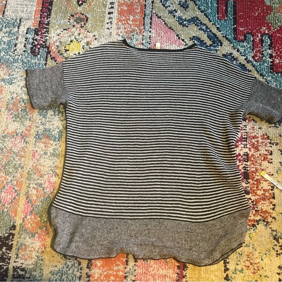 Eileen Fisher Organic Linen Striped Short Sleeve Knit Sweater Top Size M Black - Picture 5 of 7